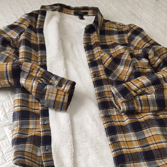 Forever 21 Jackets & Blazers - NWOT! Lined Sherpa flannel coat